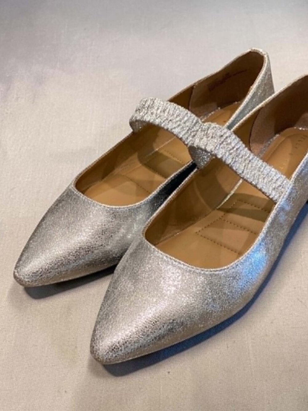 Kelly & Katie Alston Silver Metallic Mary Jane Flats - Size 7.5